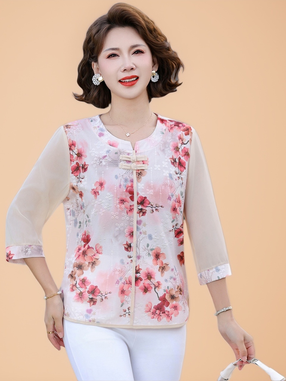 Women Fashion Over 60 - Nouveau T-shirt en soie de style