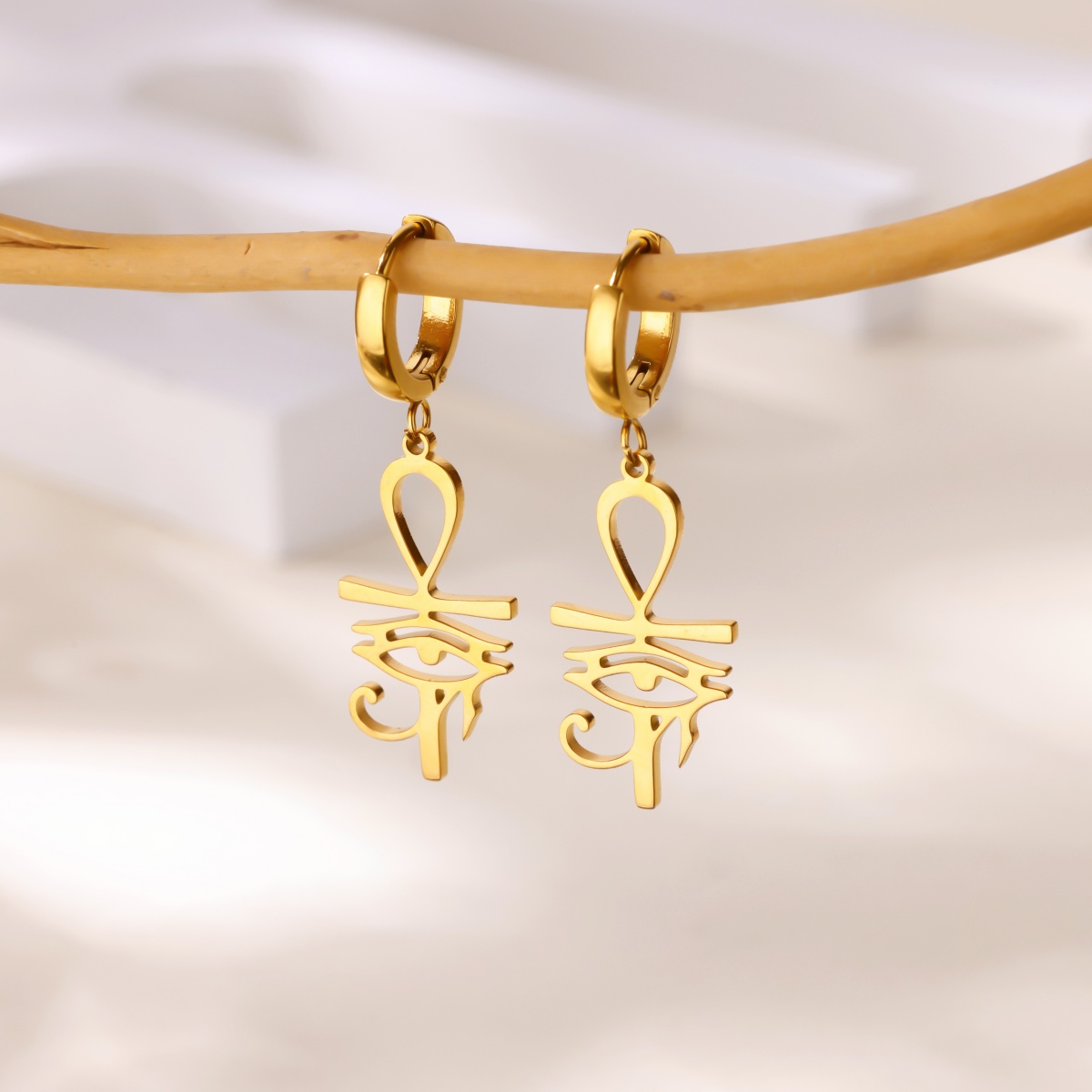 Boucles d'oreilles pendentif o - Women Fashion Egypt avis et prix